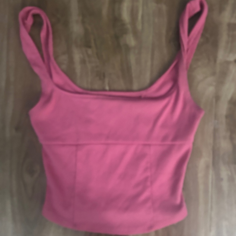 UO light pink tank top